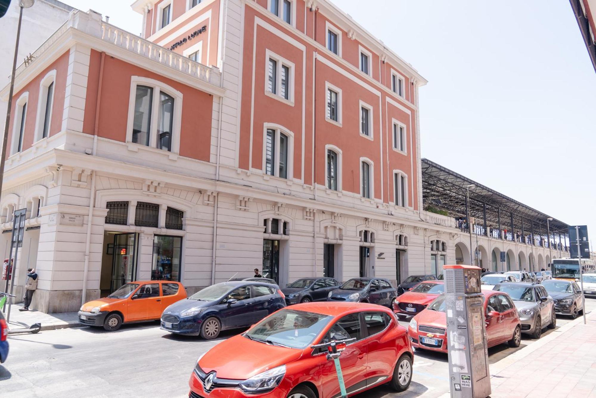 Shl _ Grandi Stazioni _ Bari Centrale エクステリア 写真